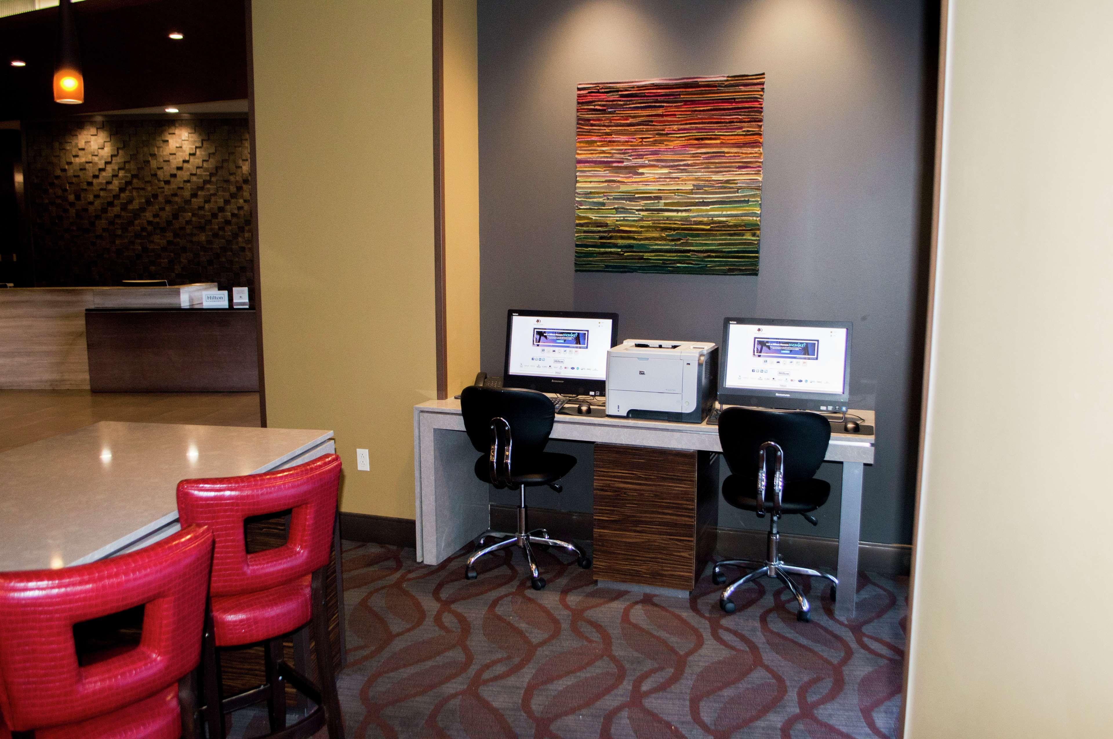The Broadway Columbia - A Doubletree By Hilton Hotel Bagian luar foto