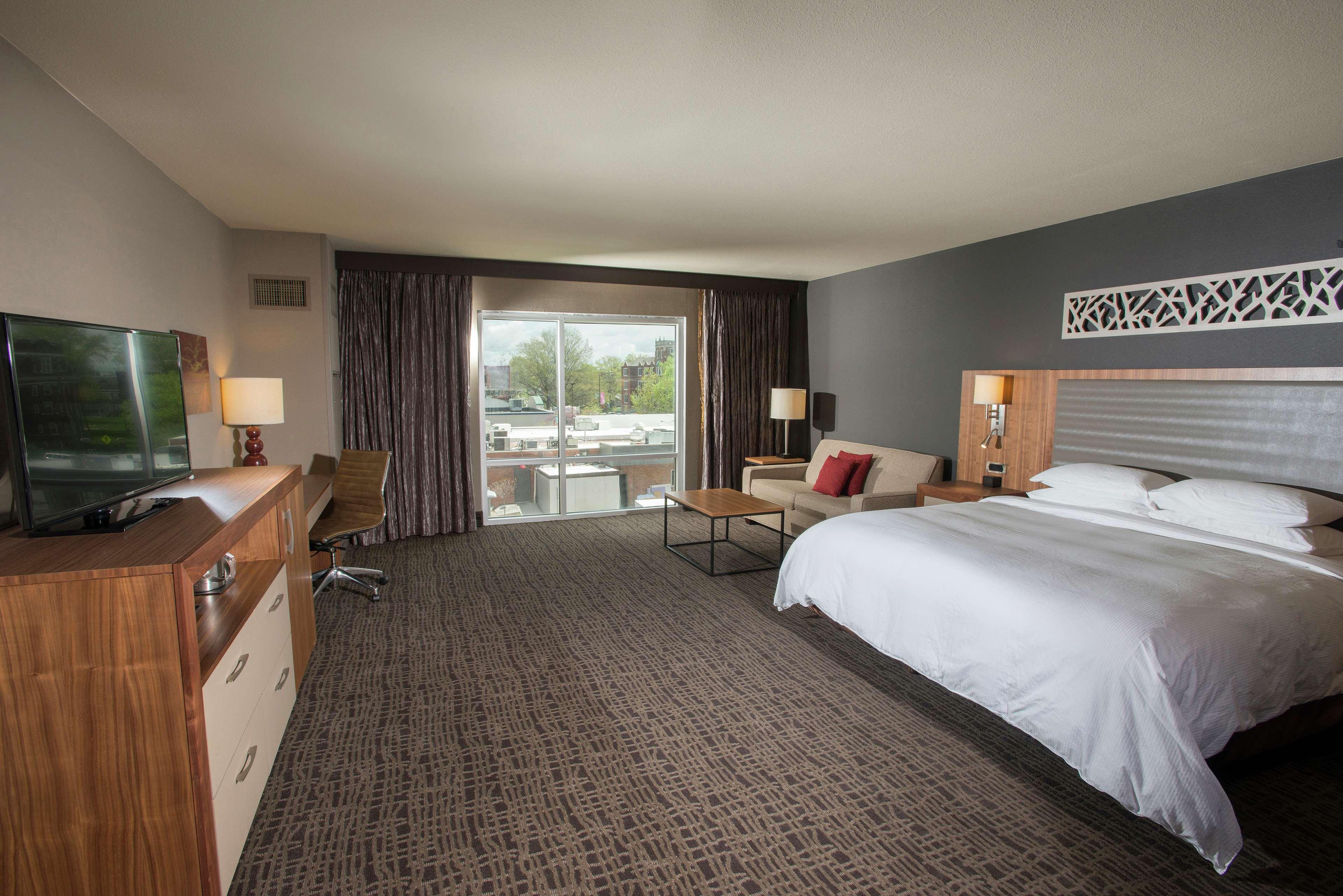 The Broadway Columbia - A Doubletree By Hilton Hotel Bagian luar foto