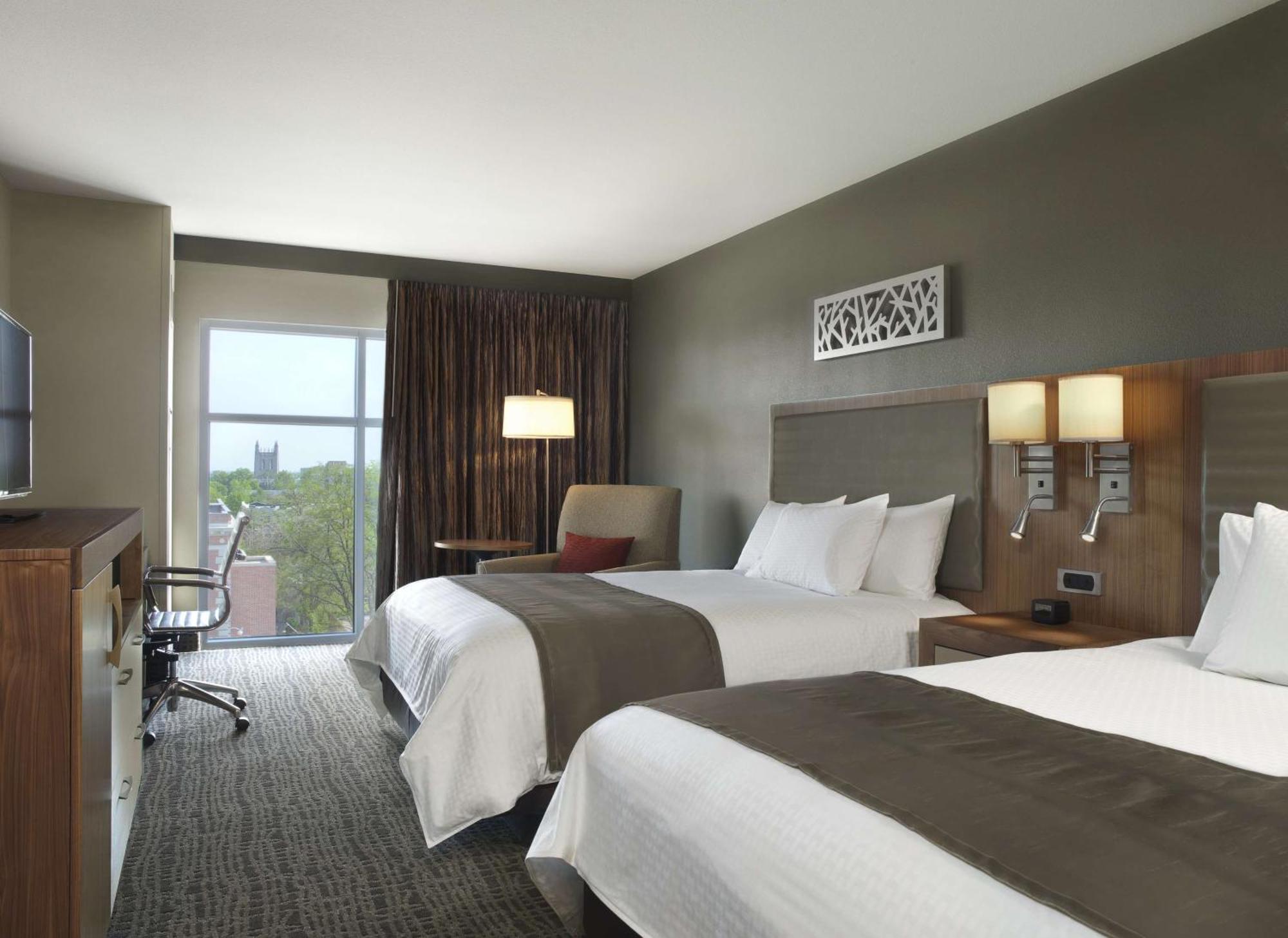 The Broadway Columbia - A Doubletree By Hilton Hotel Bagian luar foto